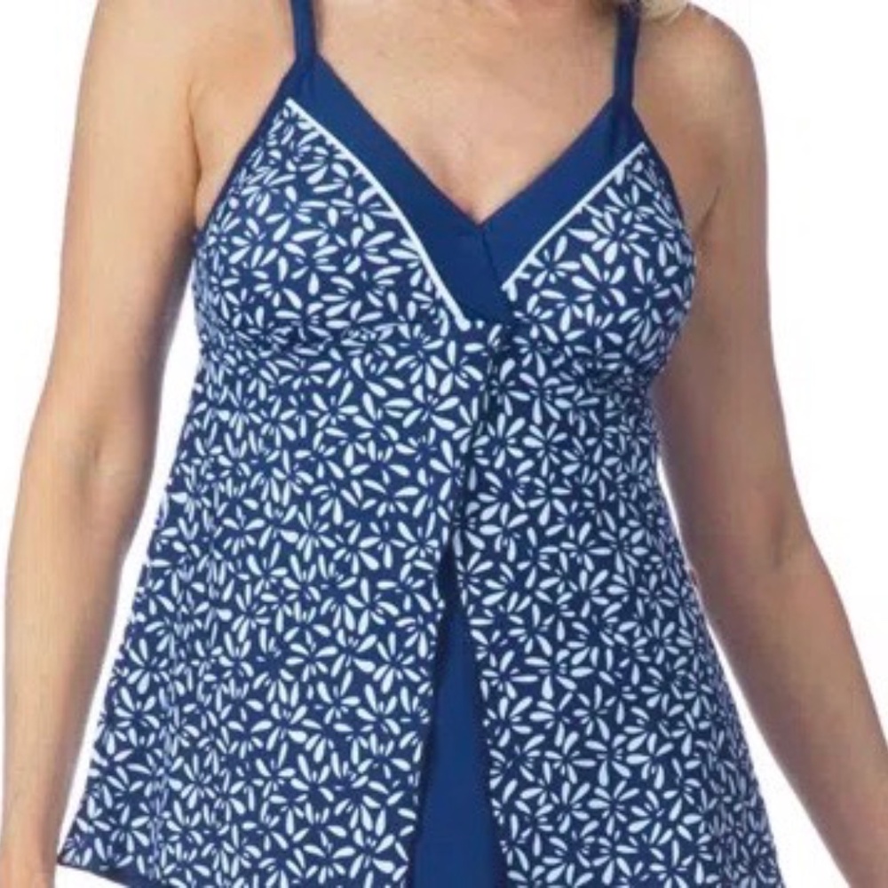 MAXINE of Hollywood V-Neck Flyaway TANKINI Top